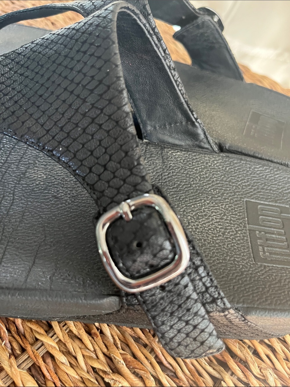 FitFlop The Skinny Black Textured Thong Sandals - Picture 5 of 10